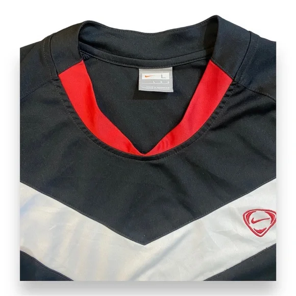 Vintage 90s NIKE Short Sleeve Activewear Jersey Tee - Picture 3 of 4